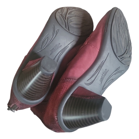 Earth Women's Burgundy Suede Zip back Closure Ankle Booties Sz 8.5B - Picture 11 of 11